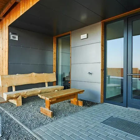 Kvilda Apartments アパート