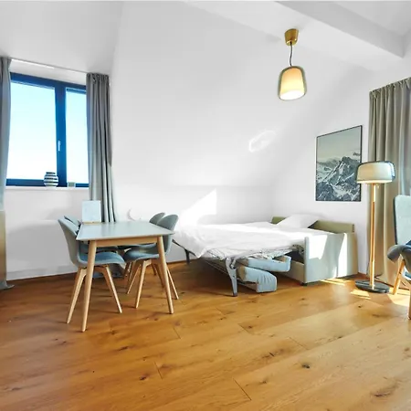 Kvilda Apartments アパート *